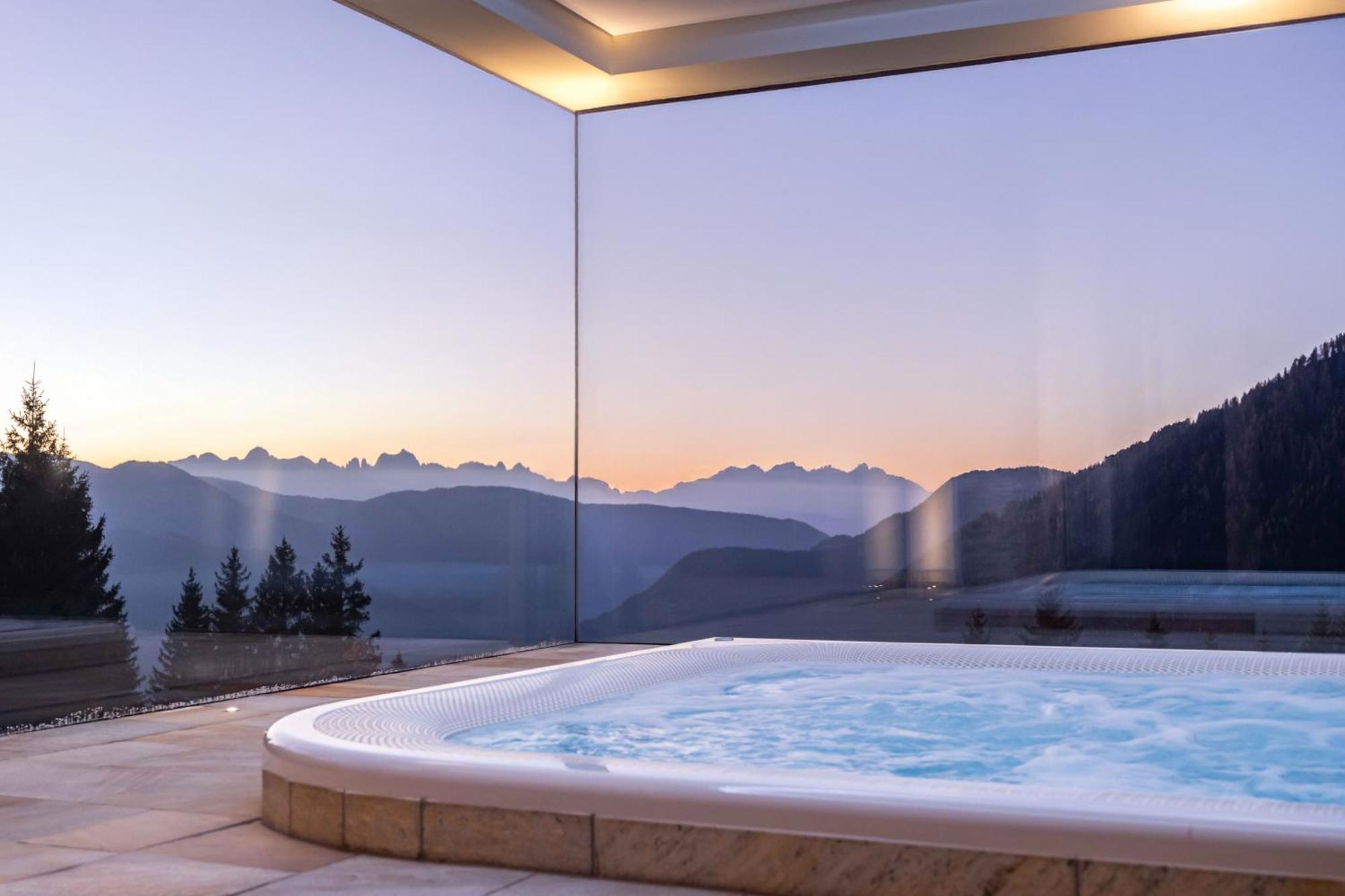 Terra - The Magic Place Relais&Châteaux Sarentino Exterior foto